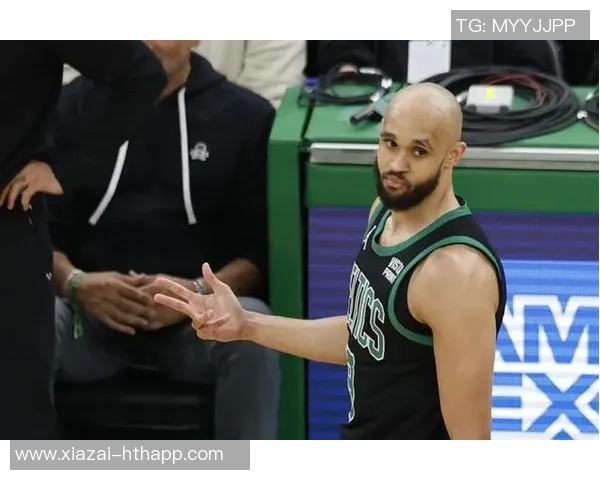 怀特全场表现出色16投7中贡献16分3板10助攻正负值高达22引领球队胜利